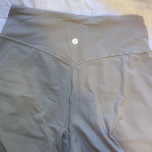 LULULEMON JOGGERS SIZE 8
